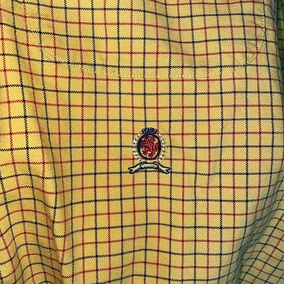 Tommy Hilfiger regular fit button down shirt medium windowpane yellow red pocket - Picture 7 of 7